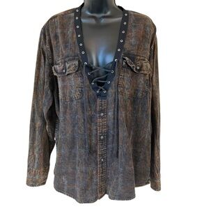 Timberland women's lace front grungy mineral wash long sleeve peasant top